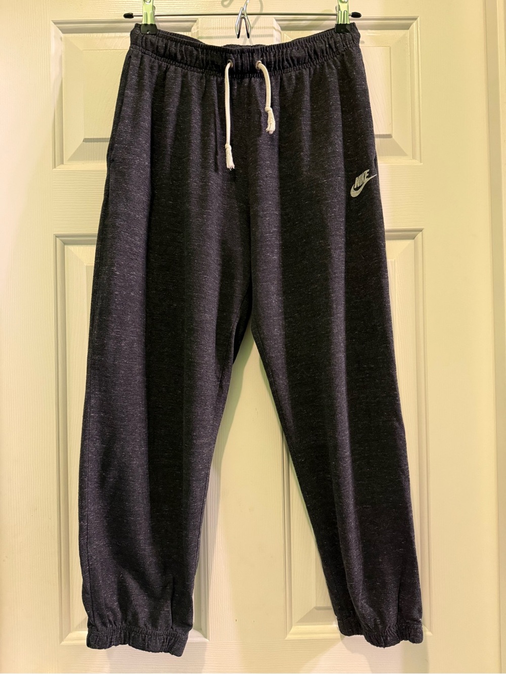 Nike Women’s Dark Heather Black Drawstring Sweatpants